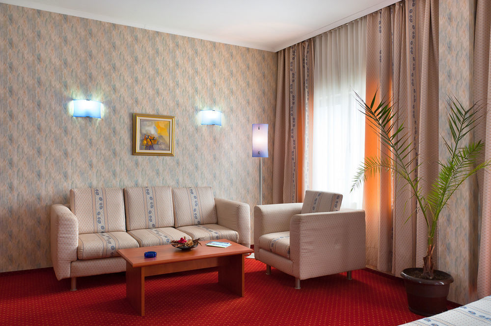 Aqua Hotel Varna ภายนอก รูปภาพ